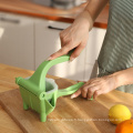 Grade alimentaire Éco-Friendly Dediated Hand Press Press Juicer Home Milk Milk Tea Shop Plastic Manual Juicer